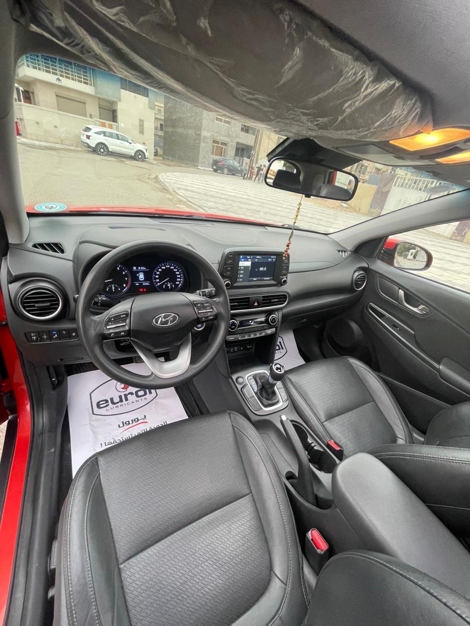 كونا خليجي موديل 2020 وكالة

مكفولة من الصبغ والتبديل 

فول مواصفات ام الداتا شو

محرك 2000

ماشية 32 الف

بيه تكحيلات جدا بسيطة

السعر 170 بي مجال بسيط 

***********