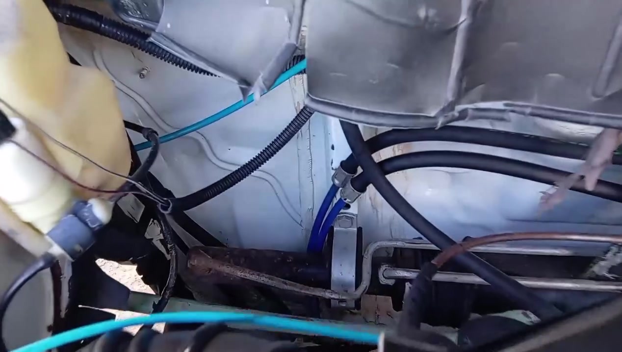 استره حجم ١٦ محرك وكير شرط موديل ٩٣ طخم تايات جديد باتري جديد ويل كب مسجل سماعات داخل نضيف وايرمنيه كلها شغاله رقم نينوئ ألماني وهزه جديده شرط التحويل كابون بانزين بيها الشراي فقط يتصل ***********
***********
السعر ٤٤ وبيها مجال
استره حجم ١٦ محرك وكير شرط موديل ٩٣ طخم تايات جديد باتري جديد ويل كب مسجل سماعات داخل نضيف وايرمنيه كلها شغاله رقم نينوئ ألماني وهزه جديده شرط التحويل كابون بانزين بيها الشراي فقط يتصل ***********
