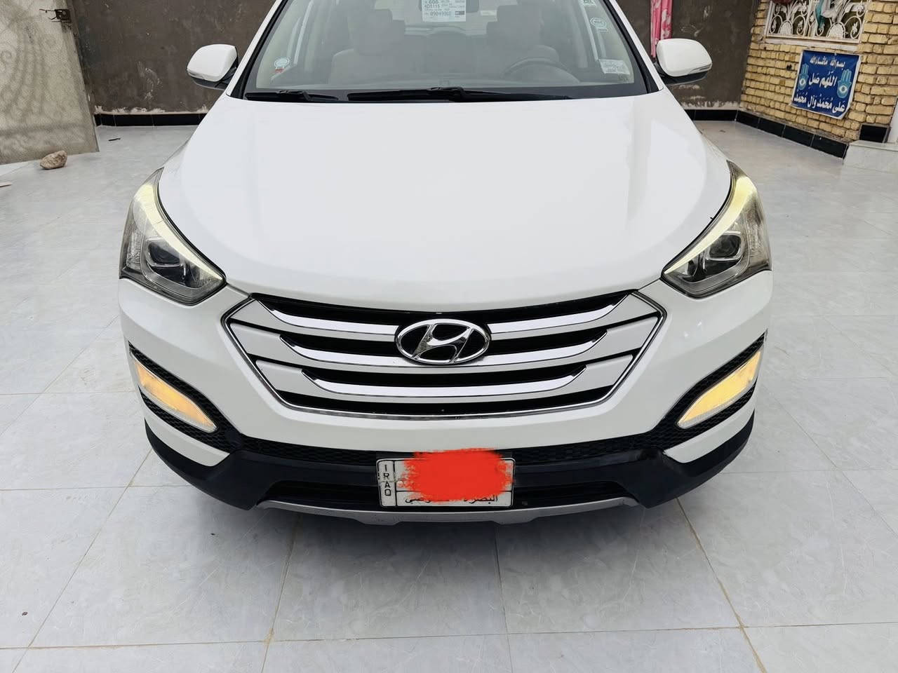 اللهم صل على محمد وال محمد
السلام عليكم إلى عشاق الجديد 
هونداي سنتافي موديل 2015 
خليجي ماشيه 115 الف 
صبغ البنيد شرط بدون فتح بيدون ضرر الباقي مكفوله ضربه صبغ تبديل فتح خياس دحجات بارد شخوط مكفوله سياره جديده جدا جدا 
مواصفات شاشه تاب كأمره دواره 
7 راكب تبريد 3 قطع كشنات جلد 
لد امامي بلاجكتور يدات نكيل بلاد 
فول تحكم استرين شاره بلمرايه 
استيرن جلد تبريد بيانو ويل كب كروم 
محرك 4 سلندر 2400 دوش شرط ما مفتوح بيه برغي جاهزه من كلشي كير ومكينه وحداديه وتبريد ثلج تخم تاير جديد دواخل شرط وضع الشركه 
سياره مال جناي استخدام شخصي 
ترايه كلش حلو رقم بصره حره سنويه جديده مشروع وطني لغايه 2029 
السعر 163 مكان السياره الناصريه 
المركز الشراي يتصل ***********
