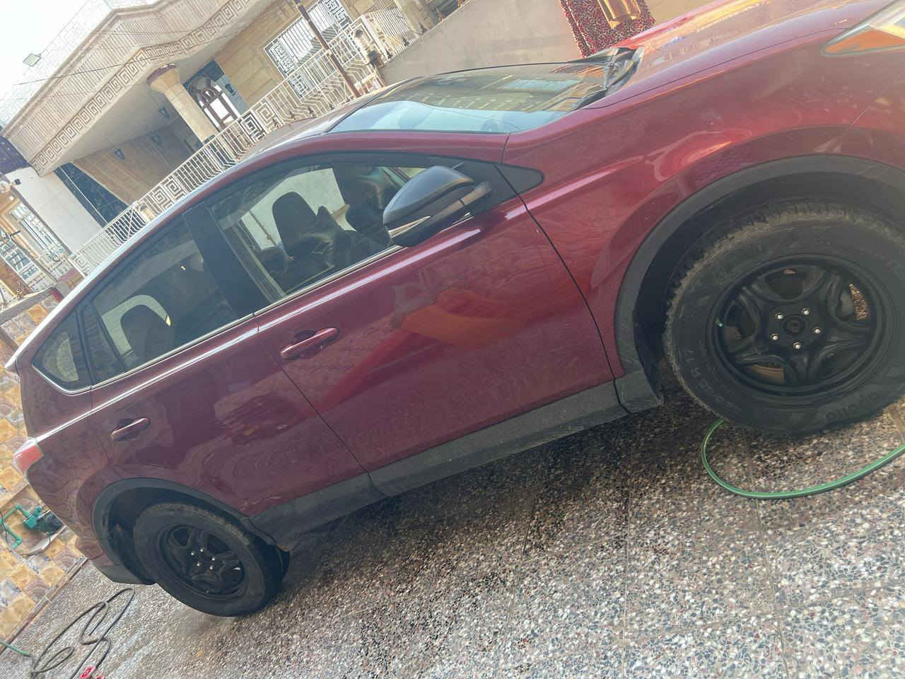 راف فور ٢٠١٨ LE
محرك ٢٥٠٠
ماشية ٧٩
لون ماروني
تحكم ستيرن جهتين
النظام Eco و Sport

المكينة والكير مكفولات بلادي
داخله كلين بدون حادث 
حادثها بالعراق باب خلف السائق 

مكانها بغداد – الزعفرانية
📞 ***********
واتساب + خاص
