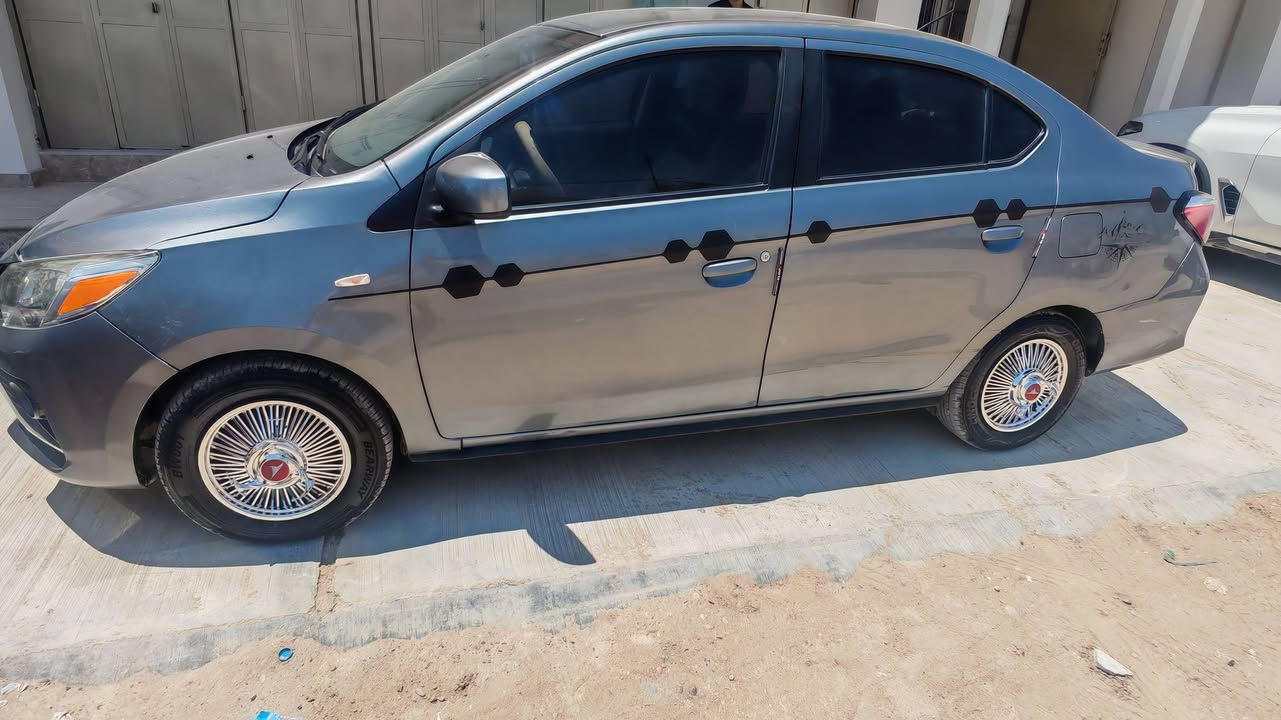 السلام عليكم

للبيع ميتسوبيشي ميراج موديل 2022 G4
رقم بغداد بإسمي
لد حاجب سكن واشارة ولايت زنون بلادي ، رادار، بدون بصمة، مانع انزلاق ،شاشة ، كاميرا ، داتش كام صورة وصوت، تحكم ستيرن ، مثبت سرعة، تخم تاير جديد، صدر جديد، مشط جديد.حادثها جامغ ايمن فقط ، والسيارة كامله مابيها اي نقص وباقي تفاصيلها معروفة. 
مكان السيارة #سامراء 
السعر 88 وبيها مجال للوجوه الطيبة 
للاستفسار الاتصال على الرقم ***********.

