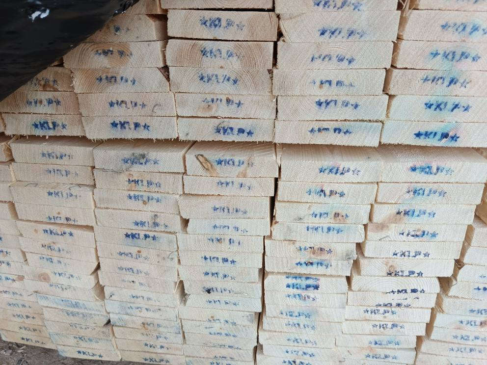 خشب للبيع جميع القياسات متواجد العنوان بابل الكفل للاستفسار *********** او ***********
