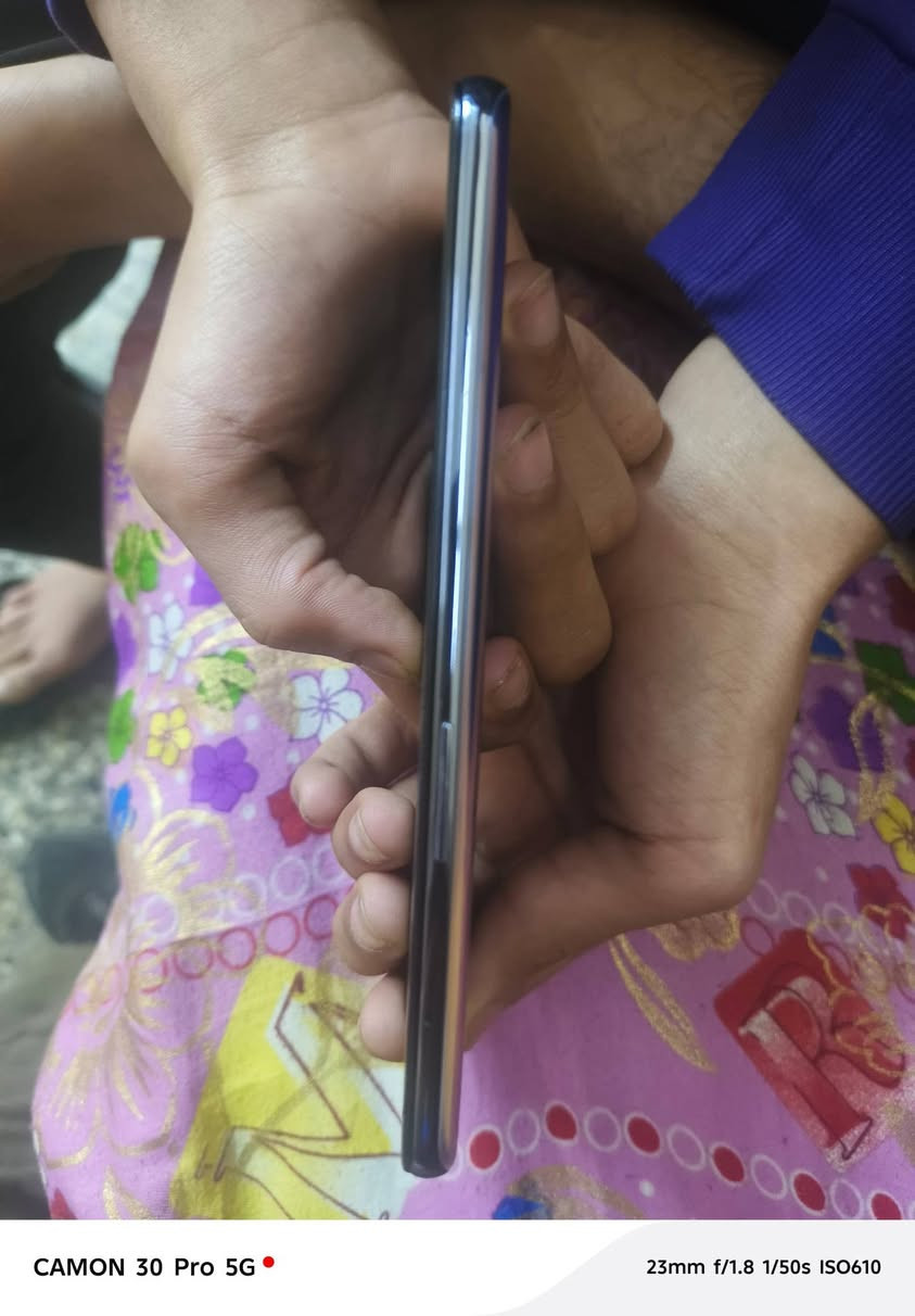 جهاز شغال 100/100 لأكن فقط توضيخ شاشة بيها فطر لأكن ما ياثر
ذاكرة:128

رام:8+8
معالجة:سناب دراكون 888™
ببجي: 90 لأكن ثابتة مرات تصعد لل 91 حتى مع تفعيل اقوى ميزات حتى بي ميزة تغير صوت

السعر:180 قفل 
الموقع : بغداد مدينة صدر


**إذا كنت صاحب هذا الإعلان وتريد حذفه لأي سبب، رجاءا أرسل رسالة إلى الدعم الفني**