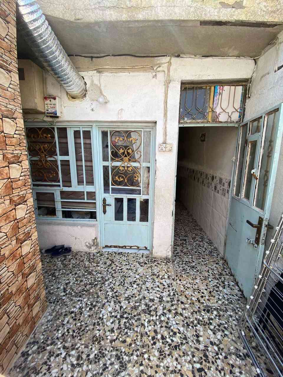 نصف قطعة شرك طابق ونص عكاده 
شارع الفلاح قطاع ٤٨ خلف الملجأ بالفرع القصير السعر ٨٧ موبايل *********** بغداد, العراق
