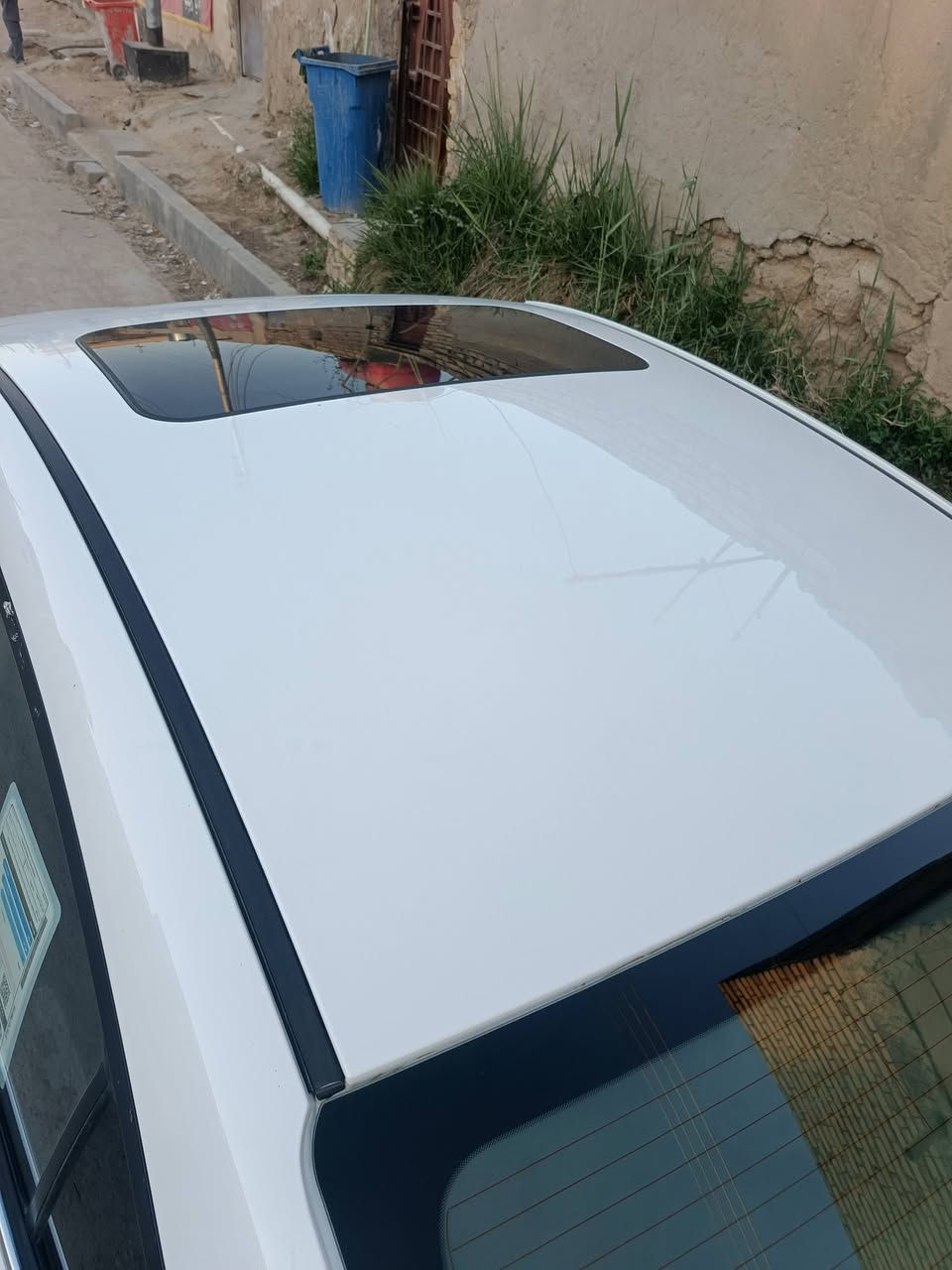 السلام عليكم سيارة النترا 2019 فول السياره 1/1خليجي مكينه 2000 جاهزه بيها ربع الباب السايق والباقي كفالة رقمها بغداد حلوه السياره بسمي بيها مواصفات حلوه ماشيه 128 حقيقي مكان السياره ناصرية مركز السعر 148وبيها مجال رقم الهاتف ***********
