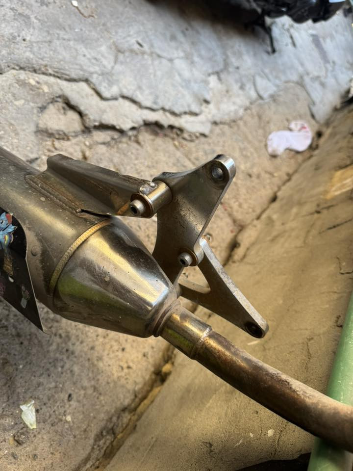 صالنصه صجميه اصليه بلاديه ترهم ماكس عدله وبوليس كابريتر فقط سعرها 100 الف قفل مكاني كوت *********** خاص مغلق
