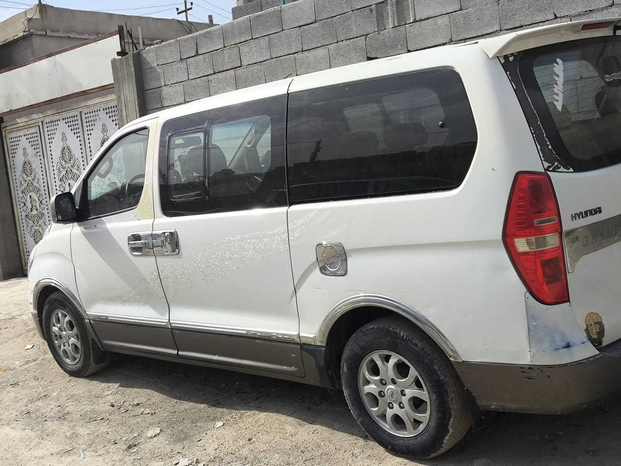 سلام عليكم ستاركس مديل 12 مفتوح ومحور مسكر سياره مكفوله كفاله عامه بيه بارد بلمدكر المامي فقط سياره جاهزه برقي ما عوزه حداده جديده تخم تاير رقم بصره سياره بسمي سعر 165 وبيه مجال *********** مكان البصره زبير شارع المكصب
