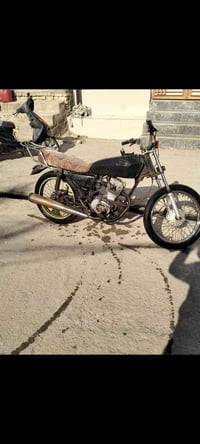 دراجة • ٢٠١٥ • أوراق أصلية