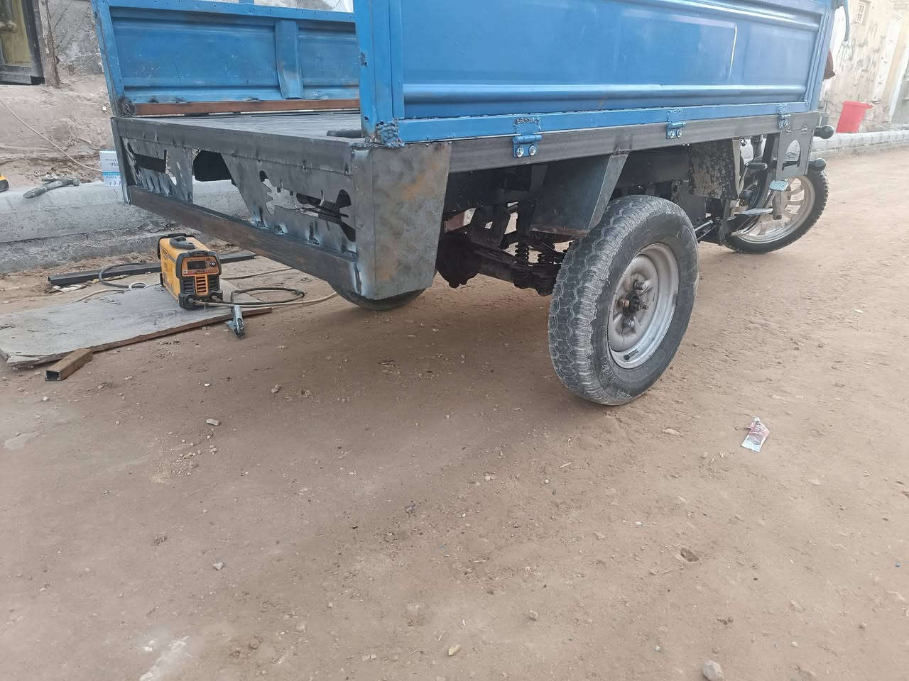 ترتيب وصبغ جميع الستوتاة التعبانه 
عنوانه خلف ملعب النجف الدولي 
***********

صبغ شاصي 
صبغ بدي 
ترتيب الحصيره 
حصيره جديده مليمين
تبديل بديات ذب بديك وخذ بدي احسن منه
