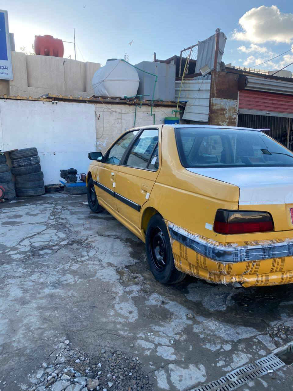 سلام عليكم بيجو بارص موديل 2015 بيه جاملغ بس بدون دواخل بدون تبديل كير ومحرك مكفولات سياره نضيفه وخير من الله كهربائيات كله شغاله تبريد ثلج صدر مامي خلفي جديد تحويل ثاني يوم هيه غرمات مصفره رقام نكليزي سنويه جديده مكان شهداء البياع قرب جامع الكبيسي ***********
