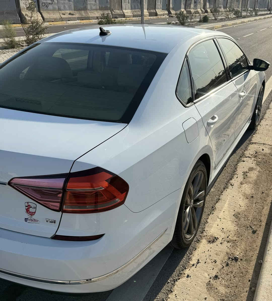 السلام عليكم فولكس باسات
فولكس واكن باسات 2019 

فول مواصفات TSi

بصمة 

سلايد روف 

محرك 2000 توربو 

السيارة كلين بيها فقط بارد الجاملغ الخلفي كما موضح بالسونار 

مكفولة من الصبغ 

رقم اربيل ب اسمي تحويل ثاني يوم 

سعرها 16500$ و بيها مجال 

مكان السيارة بغداد 

للاتصال 

***********
