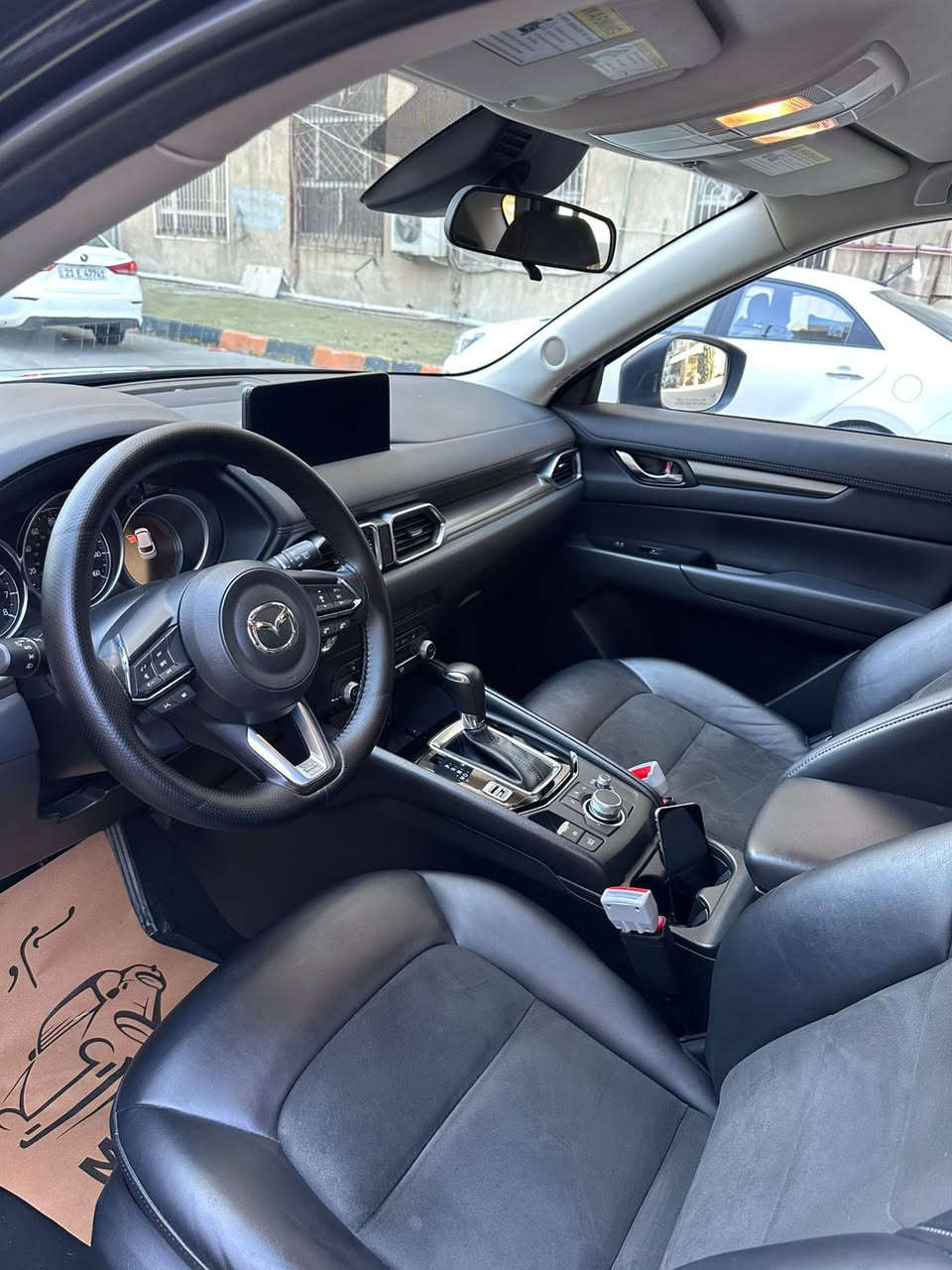 مازدا cx5 مۆدیل 2023 ڕەنگی ڕەش
ڕادار 
کوشن جلد 
خەتی جادە 
دەرگای بەسمە 
دوو سویچی خۆی لەگەڵ 
تبرید مەرکەزی 
زۆر مواسەفاتی تر 
تەنها 10 هەزار مایل ڕۆشتووە 
پێش و پشتی کەپسە 
ئێرباگ پێش نەتەقیوە تەنها هی شانی تەقیوە 
بێ ناوگرنت 
سەیارەکە ڕەقم زۆر پاکە
دوو پەڵە و پارچێکی بۆیاخە 

سـعـر : 178 وەرەقە

گێر و مەکیەنەی بەشەرت 
هیچ کێشەیەکی تێدا نییە 

ژمارەی خاوەنەکەی 
***********
