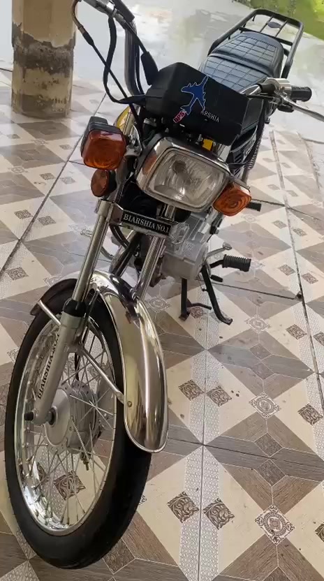 اسلام عليكم
دراجه نامه ارشا للبيع 
دراجه صالي شهرين من ماخذه دراجه نظيفه
موديل 2025
السعر خاص 
رقم ***********
