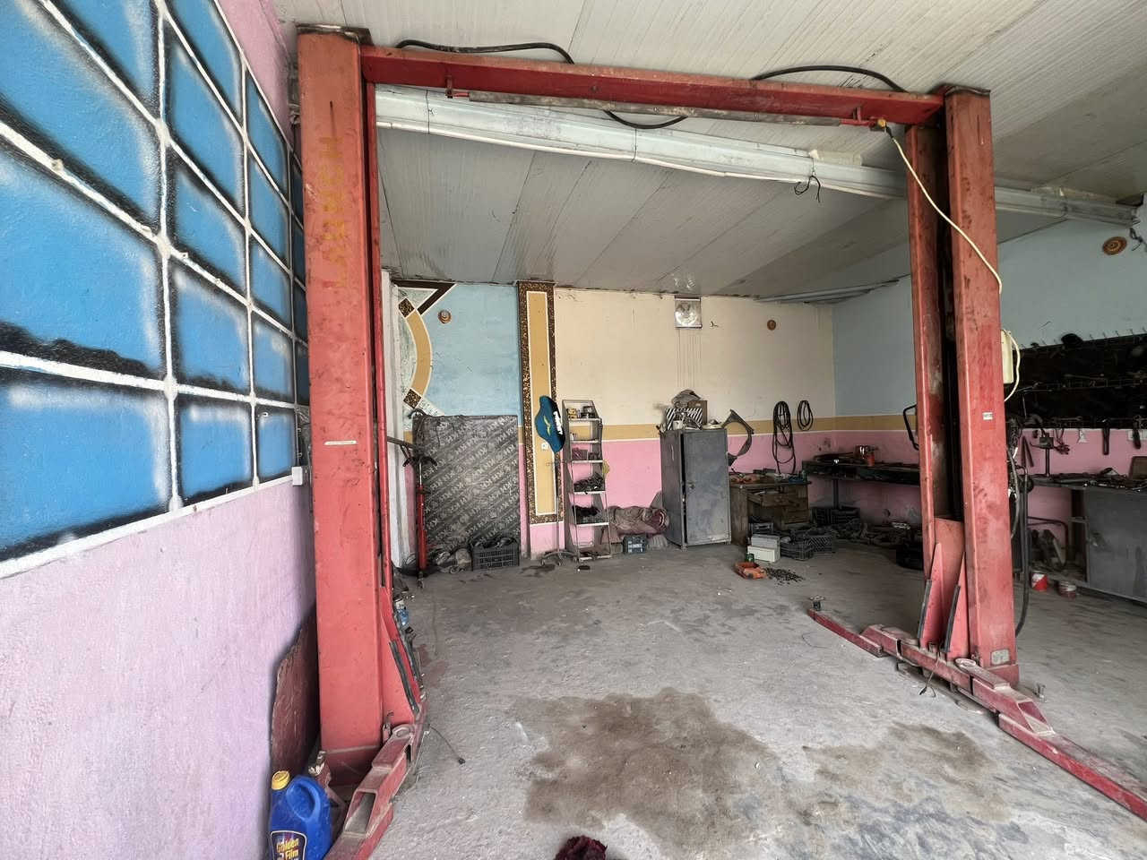 جك سيارات الرفع ثري فيز للبيع العنوان واسط العزيزيه سعر. 3 مليون وبي مجال الشراي ***********
