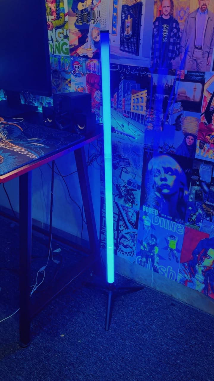 غراض كيمنك للبيع ويوجد بلي ستيشن برو تيره مع اربع اقراص ومع ثلاث يدات نسخه البلي  ديتجل نسخه معروفه ومن النوادر تعتبر
ويوجد شاشه كيمنك 75 هرتز حجم 27 
ويوجد كيبور وماوس ومع مساند لليد 
ويوجد ميز كيمنك زاويه احترافي 
ويوجد كرسي مكتبي مكسوره اليد فقط 
وباقي الغراض التفاصيل بل خاص 
العنوان :اربيل عينكاوه
الرقم/***********
