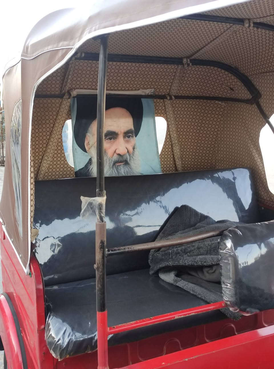 تكتك البيع موديل 18 اوراق أصولي مكينه 20 تخم تأير كله جديد مال جناي السعر 3600
وبيه مجال الشراي يتصل ويدلل ***********
