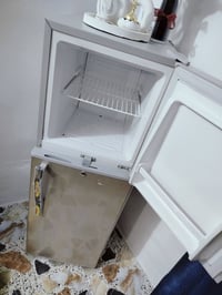 ثلاجه • للبيع • بيه مجال