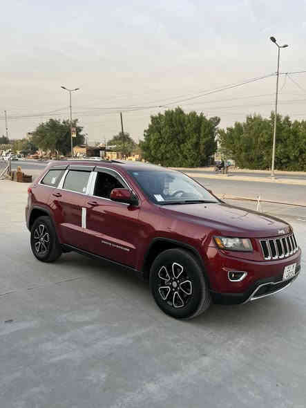 ا❗️ السلام عليكم 
سياره جيب لاريدو للبيع
الموديل 2014 المرغوب
السياره باسمي تحويل ثاني يوم رقم الجديد 
1-شفتات ستيرن وتحكمات ستيرن كامله
2-فتحه سقف
3-صندوك كهرباء
4-تشغيل عن بعد
5-كرسي كهرباء
6-تتفئه وتبريد مقاعد
7 تخم تاير جديد
8- تتفئه وتبريد ثلج 
9- بل مرايات هيتر 
10-ستيرن هيتر
11-كامره خلفيه
12-شاشه جبيره
وبعد بيها هواي مواصفات السياره خير من الله 
حادث السياره جاملغ وبنيد فقط لا دواخل ولا لغد ولا شاصي
السعر ب 185 وبيها مجال 
 الاتصال *********** يوجد وات ساب
