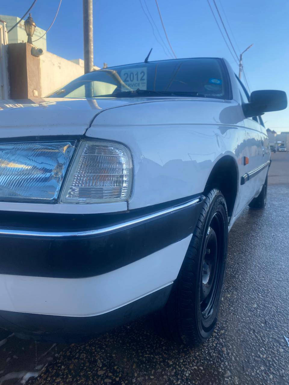 السلام عليكم
 اللهم صل على محمد وال محمد 
 بيجو 405 GLX
موديل 2012
 سياره مكفوله 
تخم تاير قبل اسبوع شاده
باتري جديد 
 رقم نجف انكليزي 
 ماشيه 189 الف 
 سياره بلاديه وجديد
 تبريده🥶 تدفئته شغاله 
كهربائيات كلها شغاله 
بلاديه مملعوب بيه حداديه100٪
مكينه كير مكفول سياره أحله من الصور 
سنويه لل 28 هزه جديده 
بسمنا سياره 
مكانه نجف السعر 47
الاستفسار (***********
***********)
