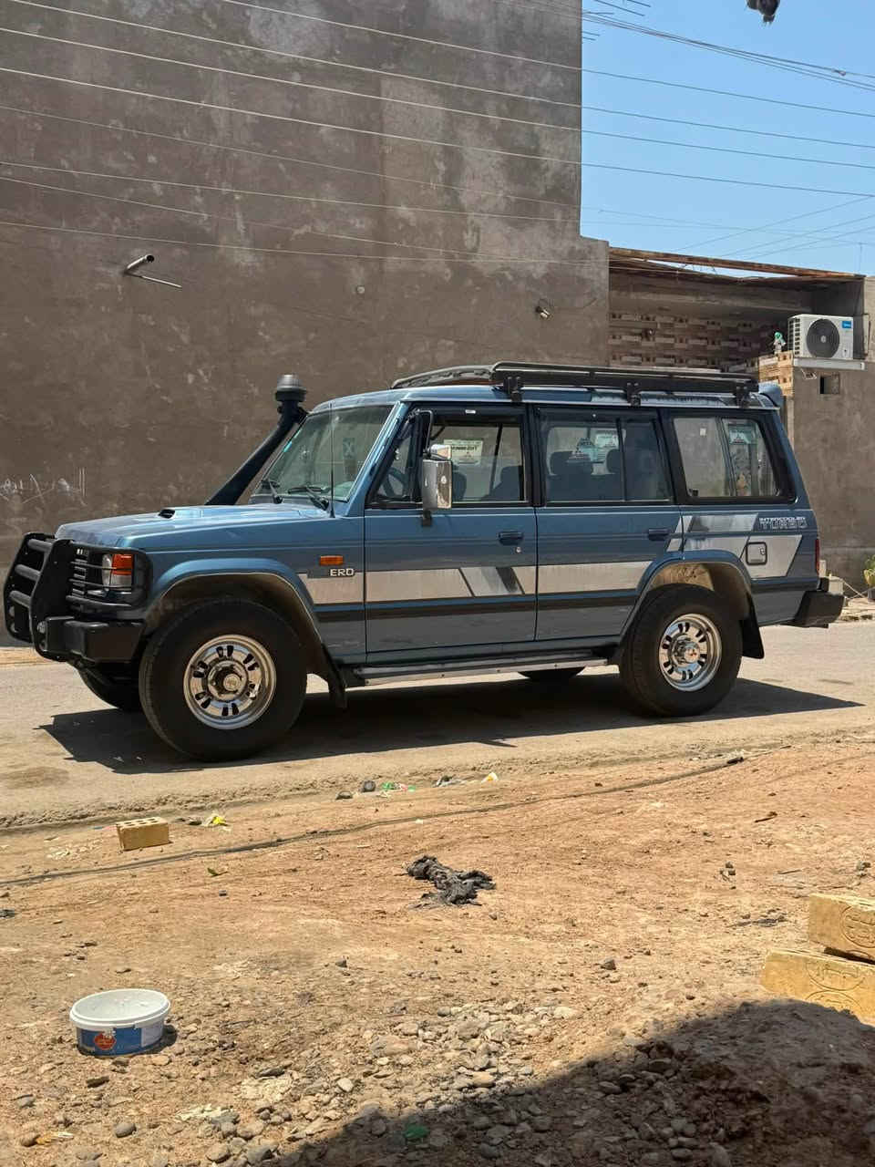 سلام عليكم باجيرو البيع موديل 89 سياره بلديه كير عادي كاز سوبر رقم أنبار مشروع وطني تخم تاير صدر جديد مكينه كير مكفولات سياره حلوه الو كير شغال تبريد ثلج منضومه كله جديده المكان مدينه الصدر السعر خاص ‭***********‬ مكان بغداد
