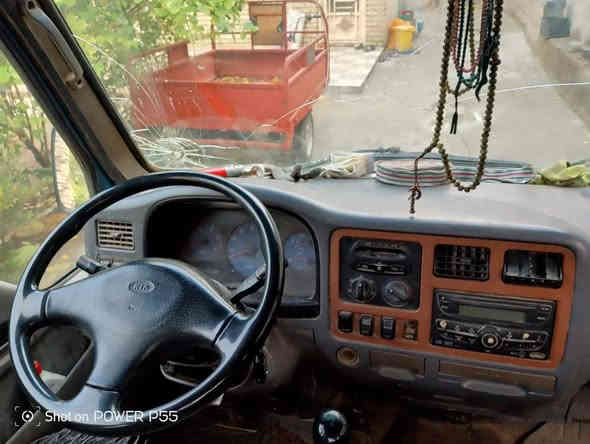 كيا فنتيره موديل 2000 

قماره ثابته مو قلاب 

السياره مكفوله گير محرك واكسن

رقم السياره بغداد حمل 

السياره باسمي مكاني كربلاء 

السعر 65 ورقه 

رقم الهاتف/***********

***********
