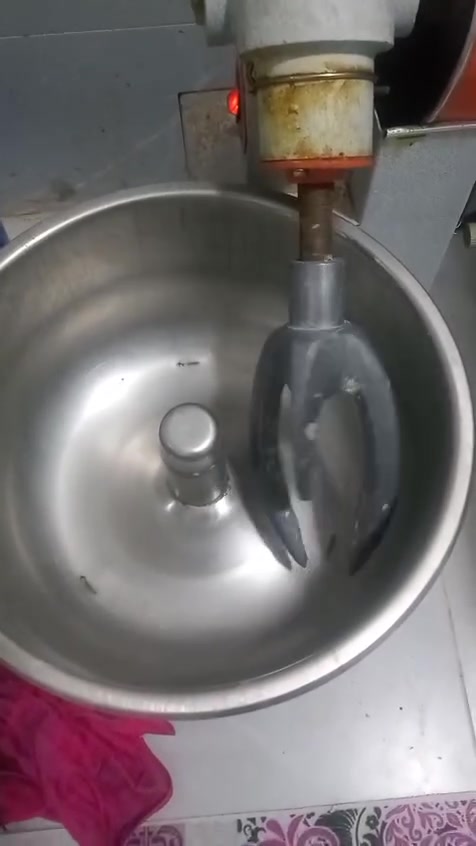 السلام عليكم عيني هاي عجانه اصليه من النوعيه زينه سبب البيعه معتازه فلوسه ماخذيها 260اابيعهه 
200 اليرد يراسل على الخاص


**إذا كنت صاحب هذا الإعلان وتريد حذفه لأي سبب، رجاءا أرسل رسالة إلى الدعم الفني**