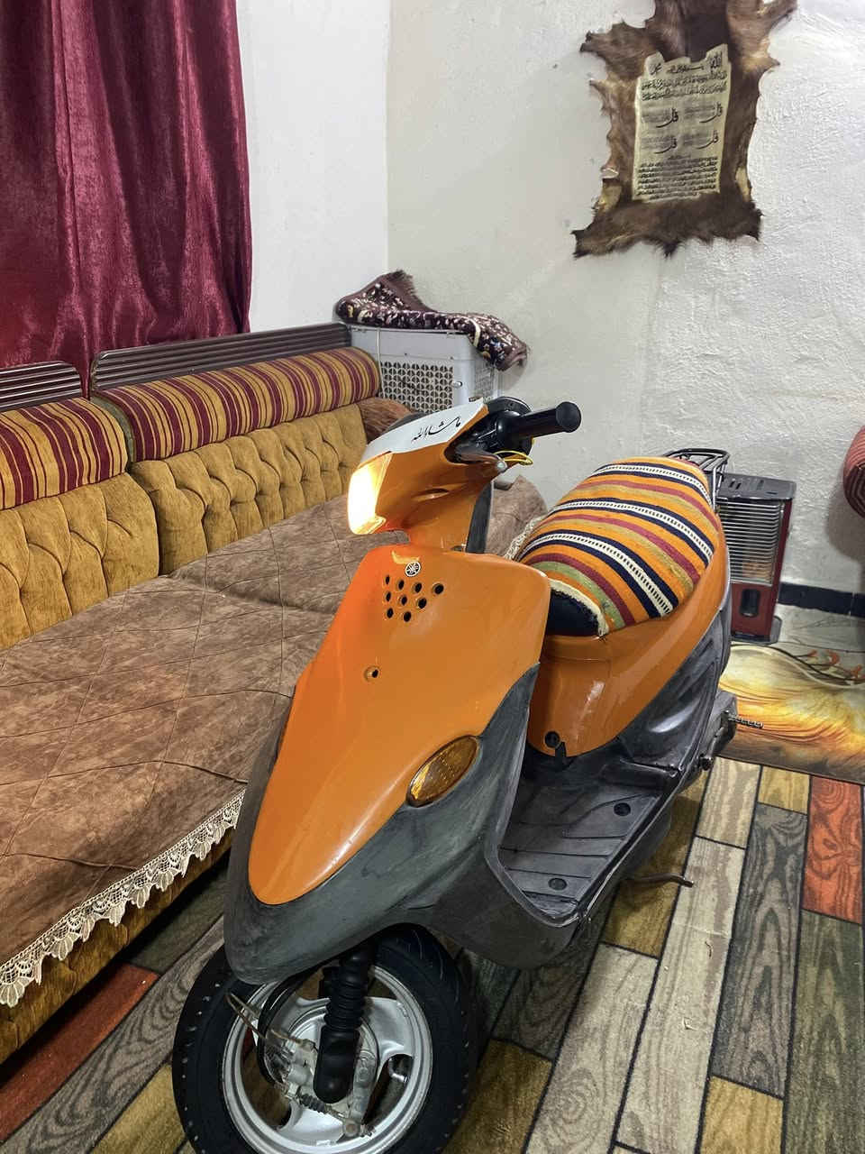 السلام عليكم
للبيع دراجه بيجي 9 زروف ياباني الدراجه خير من الله من ناحية مكينه ونضافه ومابيهه اي شي بس الباتري تعبان السعر 400 وبيهه مجال مكاني مسيب حي الشرطه للاستفسار مراسلة الحساب .


**إذا كنت صاحب هذا الإعلان وتريد حذفه لأي سبب، رجاءا أرسل رسالة إلى الدعم الفني**