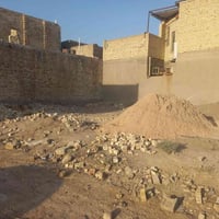 قطعه ٢٠٠ متر في رئاسه العبيدي شارع ام البنين بنهايه ركن عله شارعين  كه...