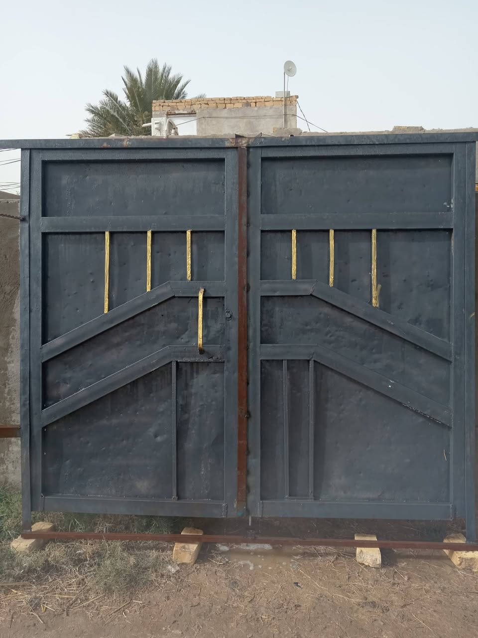 سلام عليكم
باب ثقيل طول مترين ونص
ورتفاع مترين
سعر ١٥٠ ذي قار شطره ***********
