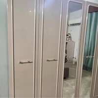 كاونتر • ٦ أبواب • مرآة مكسورة