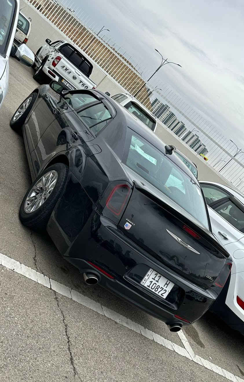 سلام عليكم اوباما كرايسلر c300 للبيع فقط 2016 أصل فئة (S) مكينة 3600 ماشيه 129 حقيقي رقم بغداد انكليزي سنوية بأسمي فول مواصفات 1/1 بصمه بنوراما كير ماوس علامة ترحيب تشغيل عن بعد شاشة داخل جلد كراسي كهرباء الفول معروف هواي مواصفات واردهه جاملغات او بنيد تبديل سرقه بدون حادث شاصي دواخل ايرباكات مكينة كير مكفولات صور السونار بالمنشور عارضهه ب183 الشراي يتصل او يدلل *********** مكاني بغداد الشعب شارع الصحه
