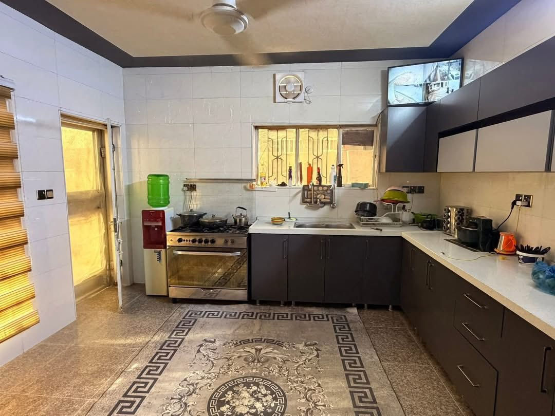 🏠 / دار للبيع مساحه ٣٠٠ م طابو صرف ركن 

               واجهه ١٠ م / نزال ٣٠ م

🧱  بناء نظيف جداً

الطابق الاول / مطبخ . أستقبال . هول . غرفه . مجمع صحيات . كراج 

الطابق الثاني / غرفتين . هول 

🌎 الموقع / الكرامه خلف مطعم وكافيه تاج محل ( بابانو سابقآ )

للأستفسار أكثر مراجعة مكتب 
بشار للعقار والمقاولات شارع ٦٠ بداية شارع الحسينية 

*********** 

***********
