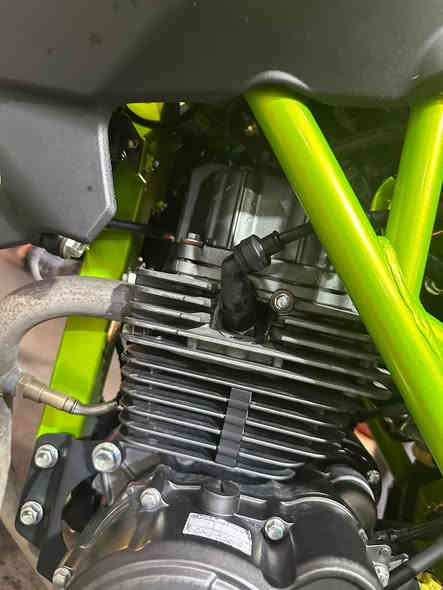 موديل 21ماشيه/7000/الدراجة مرقمه سنوية باسمي/الدراجه جديده السعر قفل 2500،000.    
*********** مكانها الاعظمية قرب المقبرة الملكية
غير متواجد على الفيس
