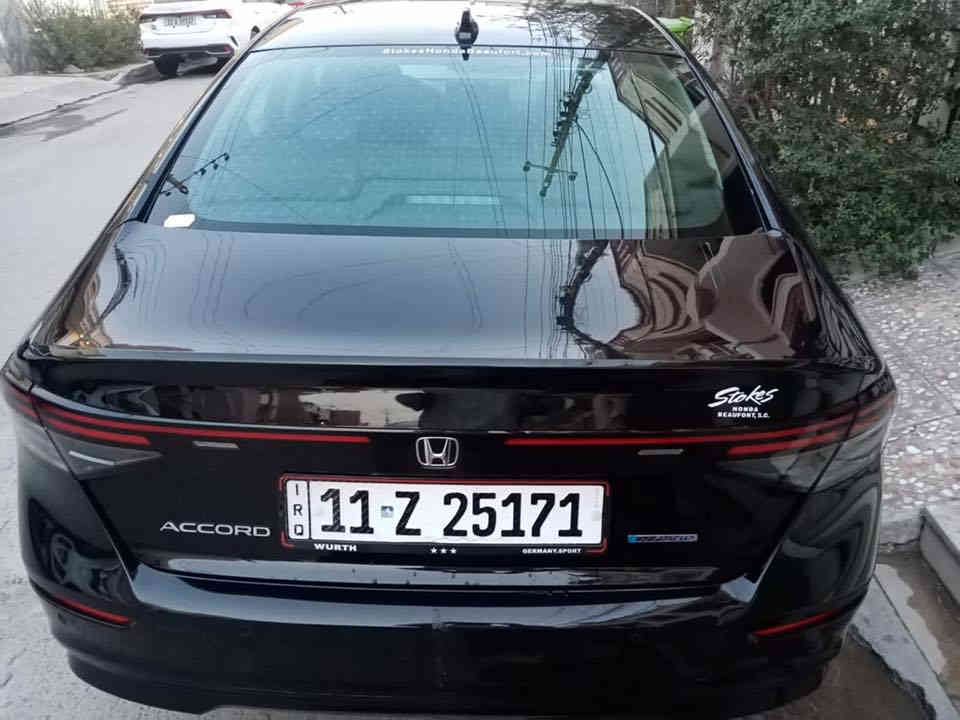 السلام عليكم 
من رخصة الادمن 
هوندا اكورد 2023 هايبرد  EXL
مواصفات فول 
لون اسود
شاشه كبيره 
كامره دواره
تحكم ستيرن
شفتات ستيرن
لد امامي 
لد خلفي
اشاير مري
لايت زنون 
تبريد قطعتين
محرك 2000 هايبرد تنفس طبيعي
ويل 17
رادارات جانبيه وأمامي
كشن جلد وكهرباء
تدفئة كشنات
ثلاثه انظمه قياده
فتحه
بصمه ابواب 
بصمه تشغيل عن بعد
حادثها صبغ بنيد فقط 
ايرباك دركه فقط
رقم بغداد باسمي
السعر 192 ورقة وبيها مجال 
مكانها بغداد  - الغزالية 
للاستفسار ***********
