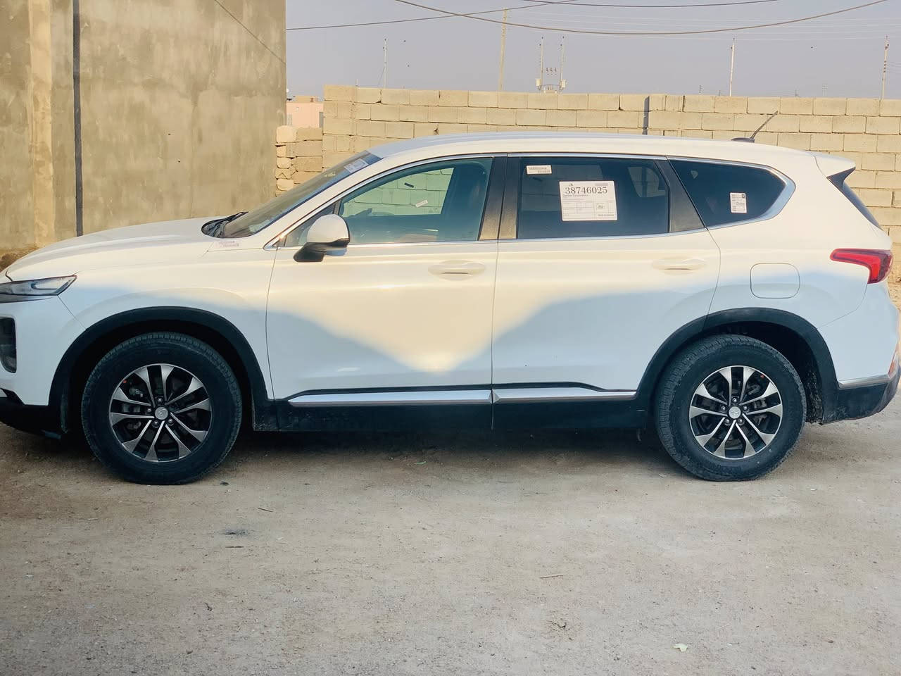 السلام عليكم للبيع سيارة سنتافي موديل 2019 
بيع مستعجل السعر 160وبيها مجال
الاستفسار الأتصال عل رقم ***********
