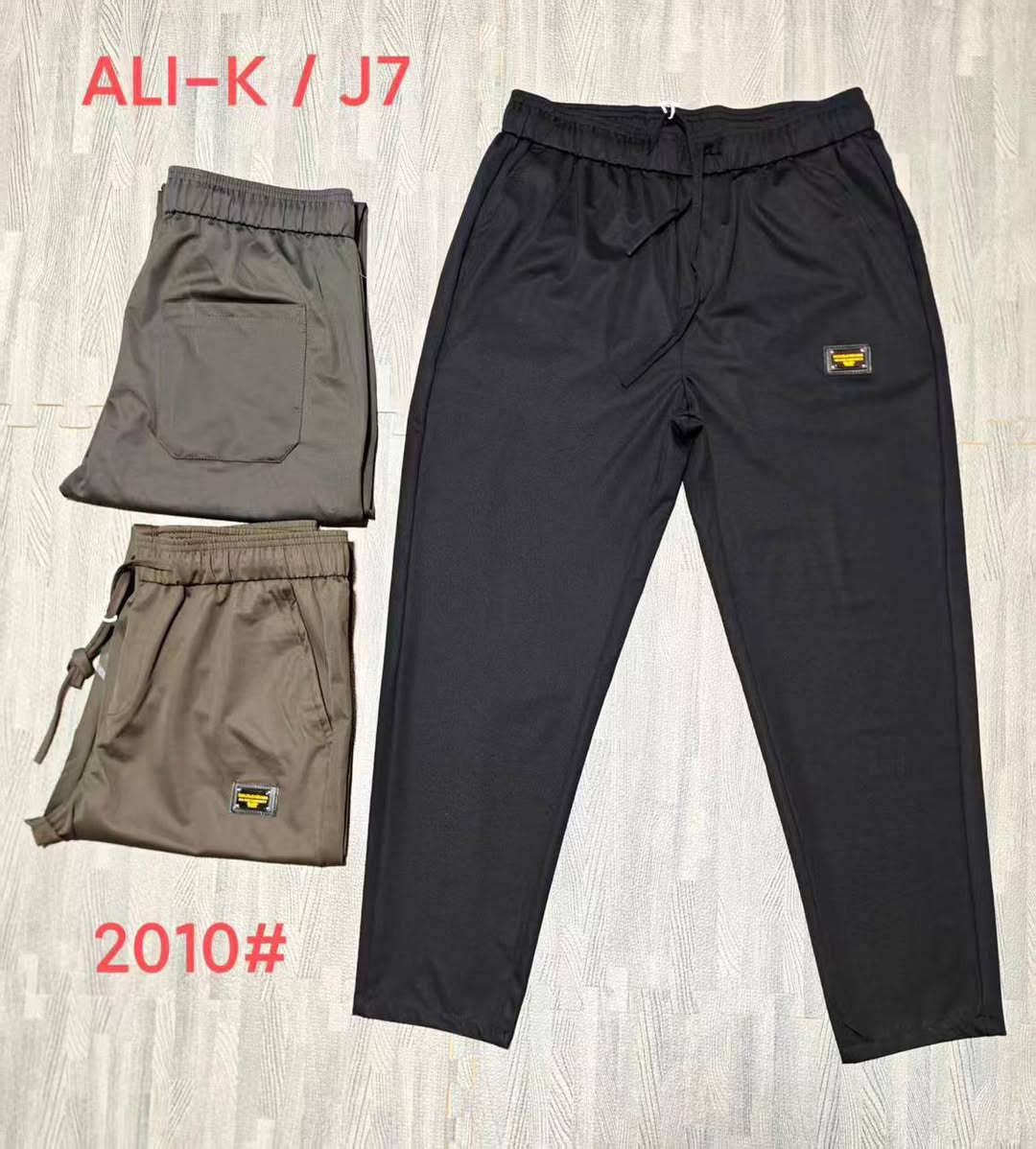 بجامه صيني كوالتي عالي
سيري 7  قطعة 70  ألف 

🧧خامه قطن // طول 95🧧

   القياسات _ 29_ 36 _
مخازن الشورجه


**إذا كنت صاحب هذا الإعلان وتريد حذفه لأي سبب، رجاءا أرسل رسالة إلى الدعم الفني**