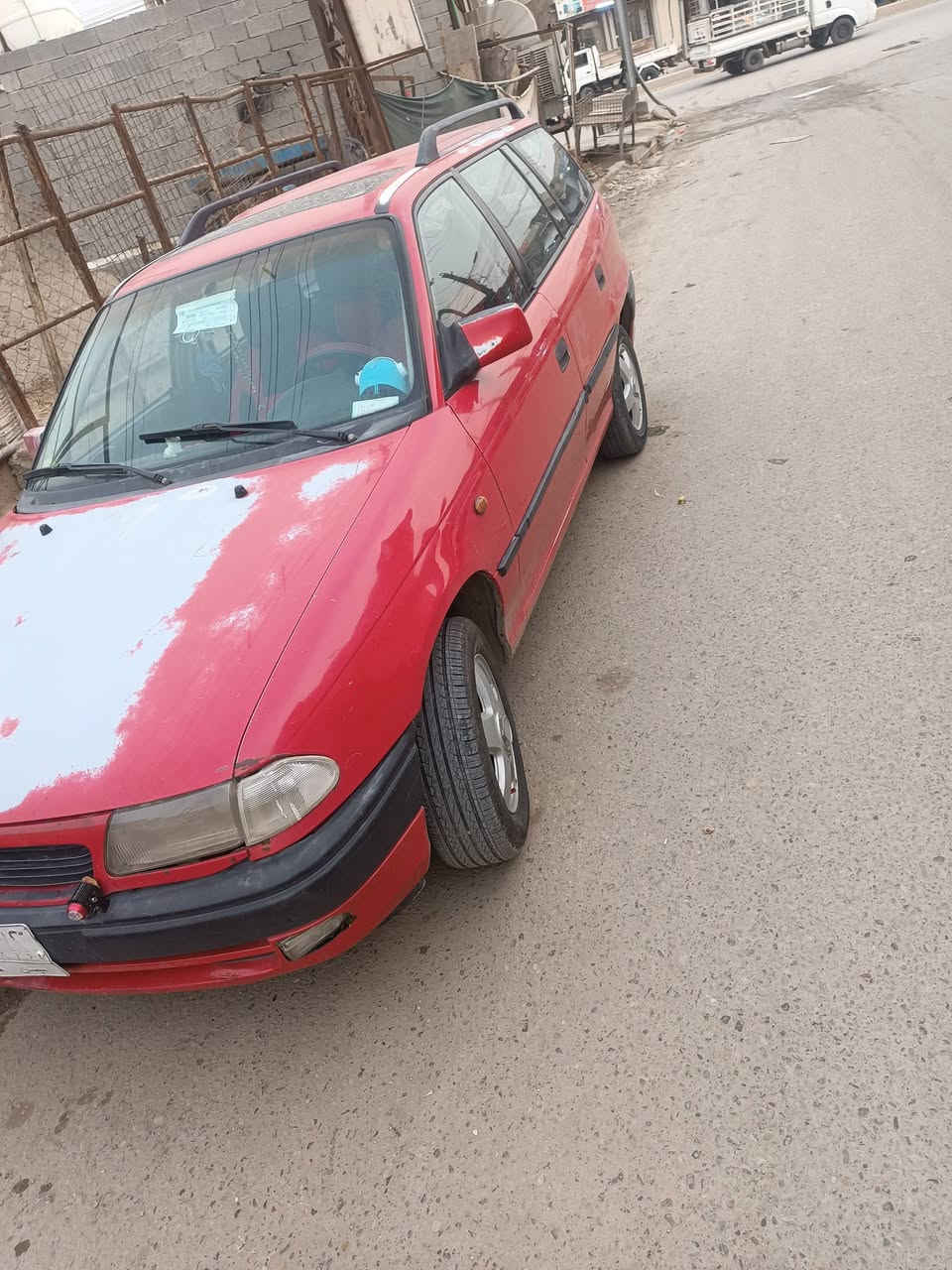 السلام عليكم سياره اوبل استرا ستيشن موديل 94 رقم ميسان ماكينتها وكير كفاله سياره خليجي مو اوروبي تدفئه تبريد شغاله سياره كامله بدون لا ضربه ولا معجون دواخلها نظيفه ايرباكات لا دش فول طاق ولا درجه طاقه بيها بارد بالشاملغ الايمن ما مصلح عدل بس مواصل للقاعده مال الدبل نهائيا سياره مال بيت هزتها جديده باقي بس التحويل راعيها باسم واحد بالعماره سياره بيع مستعجل سعر 27 وبيها مجال تفاصيل على هذا الرقم مكان السياره بغداد الشعب***********
