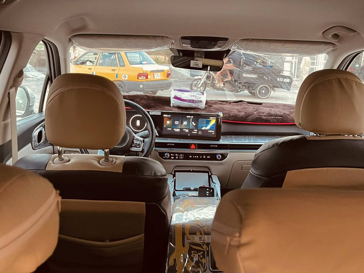 السلام عليكم
كيا سورنتو 2024
جديده بلجيس ماشيه 29
داته شو كراسي كهرباء + جنطه كهرباء
كراسي خلفي نصف كهرباء
7 راكب 6 سلندر 
السياره مدوشمه ونضيفه كلش معتني بيها حيل
اريل نفيكيشن
تحكم التبريد شاشه لمس 
رقم بابل بأسمي 
4 وضعيات قياده وگير ماوس 
315🏷️
السياره مكفوله كفاله عامه لا شخط  لا كلشي لا بارد ما بيها اي شي مكفوله من كل النواحي كير ومكينه وبدي كله كفاله.
مكاني بابل ***********
