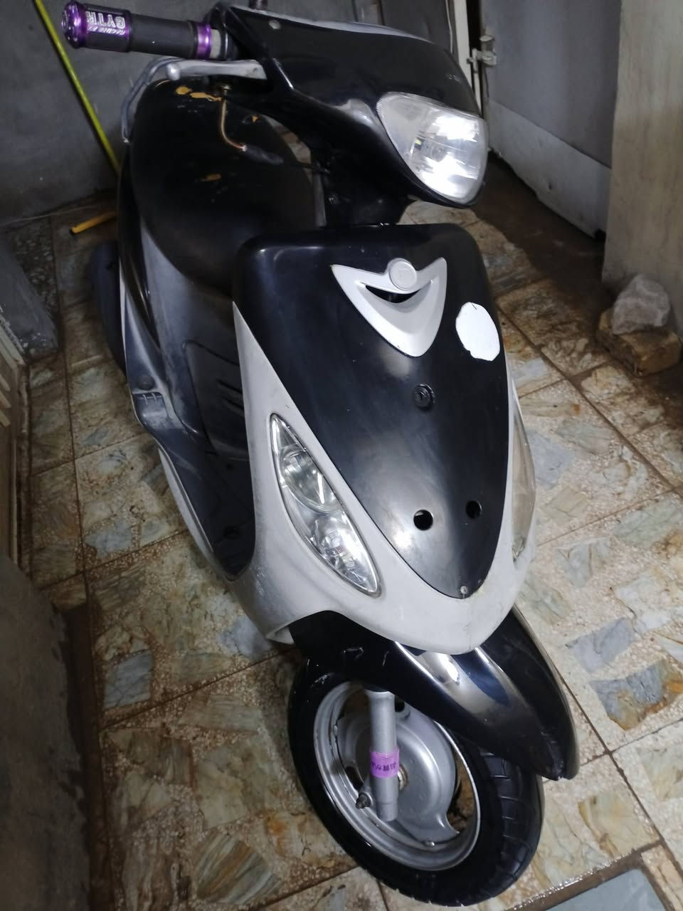 ماكس منغولي الدراجة شوفة عينك خير من الله  مابيهة نقص فقط باتري السعر٥٥٠ الف وبيها مجال حك جية المكان الدورة أبو دشير
الرقم : ***********
