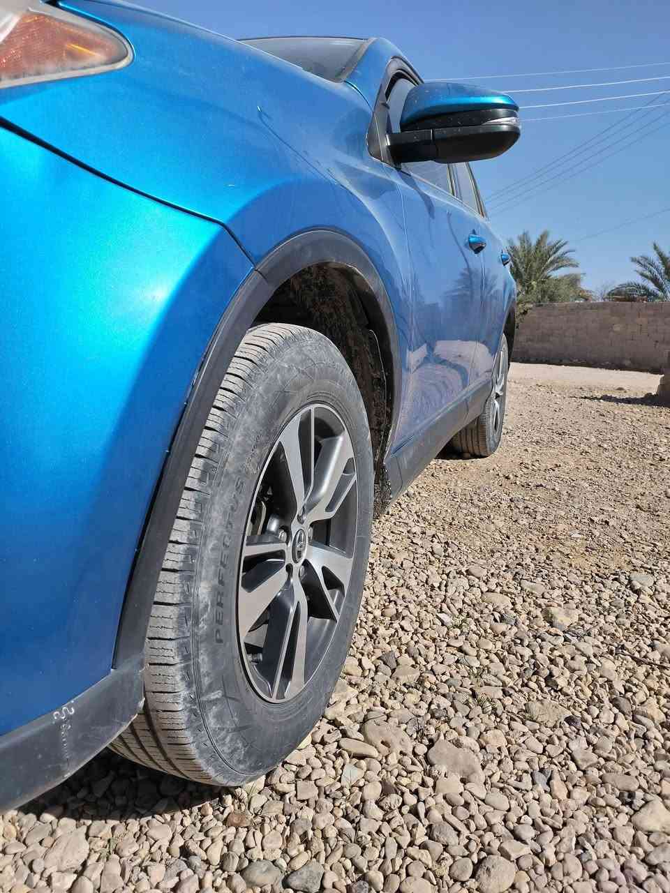 سلام عليكم رف فور 2017 ضرر ٣ قطع  مكاني الانبار البغدادي سعر 175 استفسار اكثر ع رقم ***********
