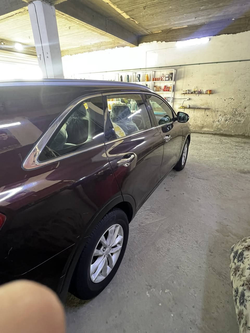 السلام عليكم

سورنتو 2016 وارد امريكي الضربه موجوده بالصور (بنيد وجاملغ)

4سلندر 5راكب 

تبريد قطعتين وخير من الله 

مكينه مفتوحه مچفته صارله 8اشهر لا تبخير ولا تنقص ولا دك توانز  

سياره بأسمي موجوده بالناصريه مركز

السعر 135 وبيها مجال قليل

***********
