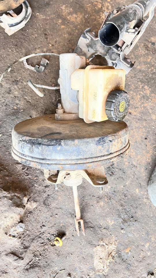 ‏سلام عليكم تفسيخ سيارات الإيراني العنوان بغداد الدورة نهاية شارع 60 دز لي طلب صداقة وادخل على الحساب مالتي الخاص شوف شنو اللي يعجبك العنوان بالدورة ابنها شارع 60 ❤️ ***********💚
