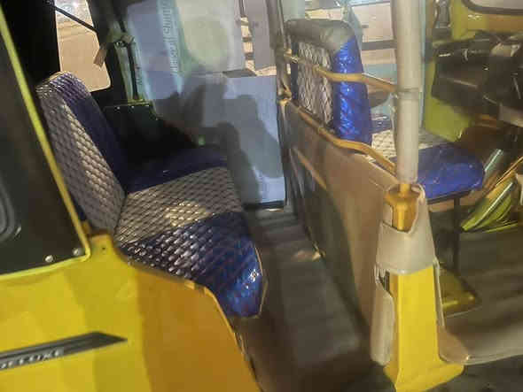 للبيع تكتك ٢٠٢١ رقم وسنويه بصره  بدون بيبان تكتك نضيفه وجاهزه محرك مفتوح مره وحده شركه السعر ٥٦٥٠ للتصال ***********
