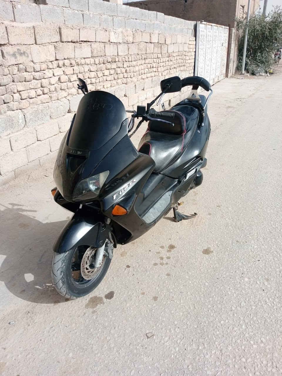 للبيع فورزه 06 دراجه كامله كهربائيات مكينه  السعر 650 وبيه مجال الأستفسار ***********
