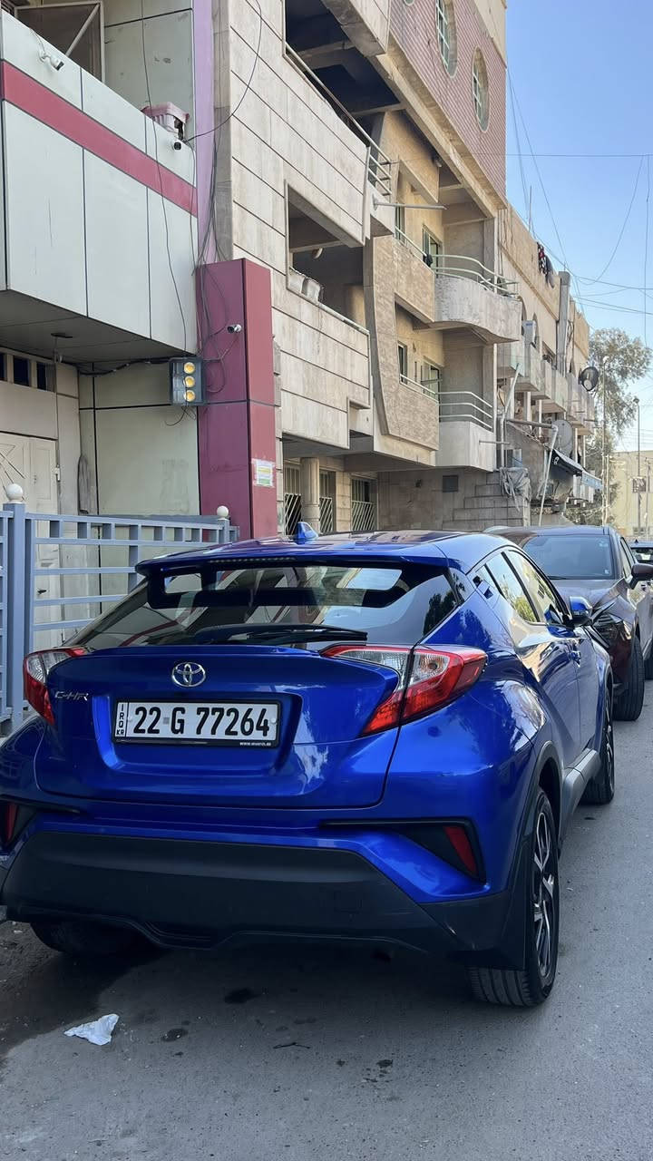 للبيع او مراوس حسب القناعه
ch_r 
لون ازرق جويتي 💙

حادث جاملغ وبنيد 
صور الحادث والسونار موجوده
مكينه كير تبريد صدر دبلات كفاله
تايرات تخم 

مواصفات
نضام ترحيب ذكي مع ليد ارضي من المرايه الجانبيه 🤩 

سايد بريك اوتو دكمه

مري شفط 
اشاير مري
نقطه عمياء
رادار جانبي
رادار امامي 
مانع تصادم
تحكمات ستيرن صفحتين
كروز سرعه

منضومه لايت led 
كشنات مخمل 
ماشيه ٨٣ الف
سياره جديده كلش حلوه
داخلها كلش جديد ونضيف 
داخلها كلش حلو

السياره جاهزه اي نقص مابيها للاخير جاهزه

السعر ١٥٠ وبي مجال بسيط 
مكاني الاعظمية
***********
