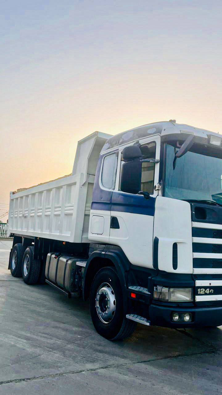 السلام عليكم: سكانيا دبل  قماره سكس ويل قلاب محرك ٦ انجكتر
مكينه جديده كير كوبره٣ب٣
موديل ٢٠٠٤شاصي مبطن بلادي مكفول تخم تاير 
تبريد بلادي سياره جديده مكفول كفاله عامه 
العنوان :بابل القاسم 
الإتصال :***********    /***********
