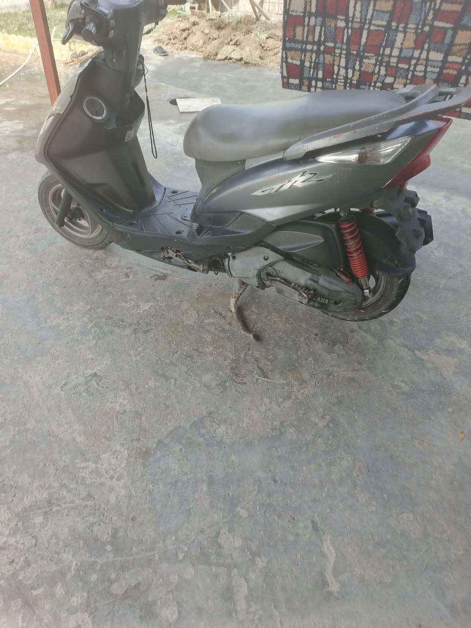 السلام عليكم
ثعلب للبيع بلاديه كفاله
دراجه سلف هندر بكل وقت
كهربايات شغاله
لايت عالي ناصي اشاير دبل اشاره شغال
كفرات ختم واحد
عنوان بغداد الشعله
السعر 450 
رقمي ***********
