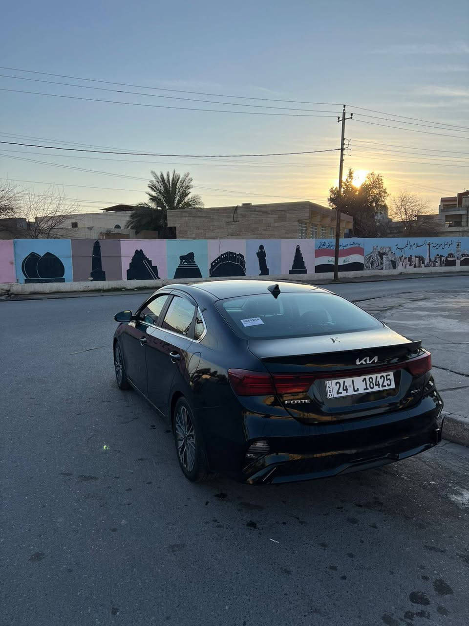 سلام عليكم
فورتي  جي تي لاين فول موصفات 
 موديل ٢٠٢٣ ضررها موضح بالصور
 تعديل بارد فقط 
ماشية ٣٨ الف ميل 
رقم دهوك شرط التحويل
عنوان موصل حي المهندسين  
‏‪***********‬‏
