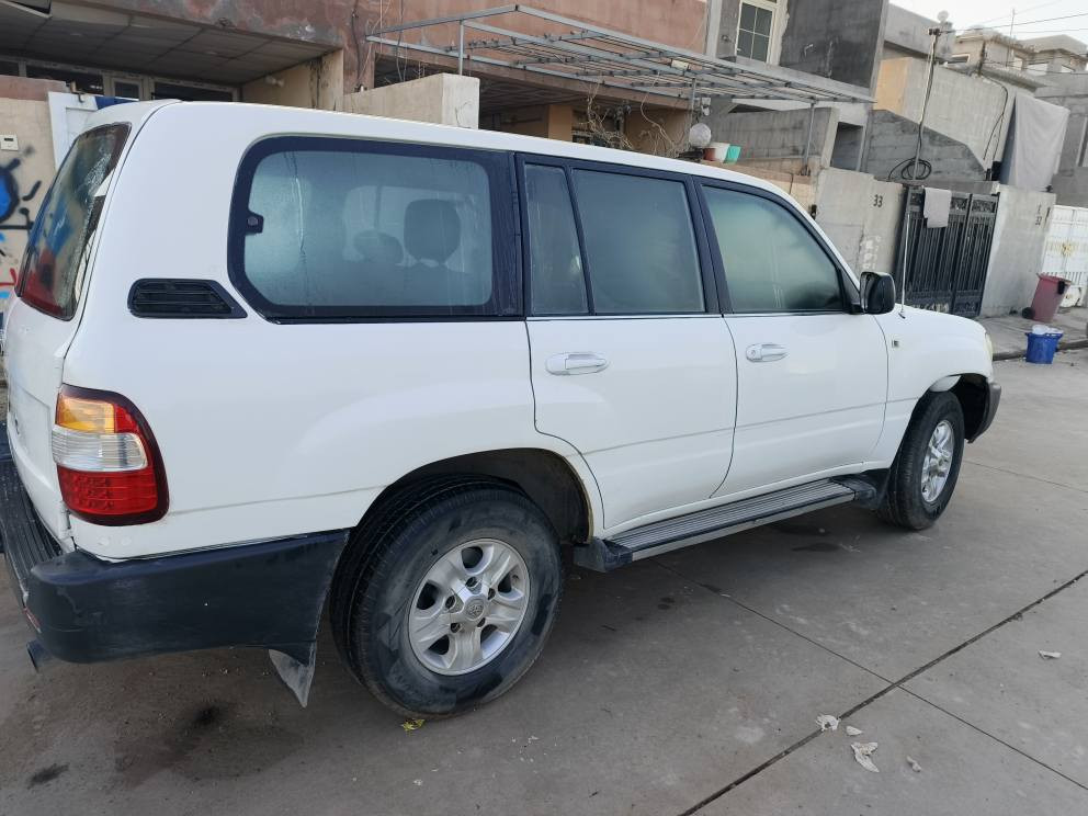 بيع سريع 
سعر ٩٥ ورقة قفل قفل قفل قفل 🔐
مصبوع عام جمالية، ضربة صغيرة بالباب و تكمة الخلفية جهة يمين من ورة (دعمتها عامود يم بيتي) 

مو مكلوب مو حادث مو غركان 

كلشي جاهز بيها و بشرط انطيك اياه مو شراي الله ايخليك لاتكسر بحلالنا ترة سعرة فوك ١٥٠ و ابيعها ب ٩٥ ورقة سعرة قفل من اخير فلس مابيها مجال

اتصال 
*********** أربيل, العراق
