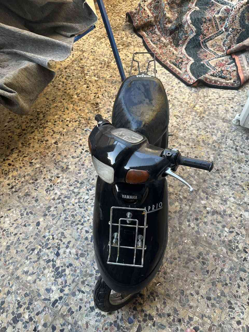 سلام عليكم دراجة بطة مديل 2000 نضيفة كلش الدراجة مفتوحة مرة وحده عل ايد مجفته تجفيت درجة اولى زوج تايرات جدد مابيه اي نقص الدراجة كامل لخير سعره 275بيه مجال بسيط رقمي ***********
